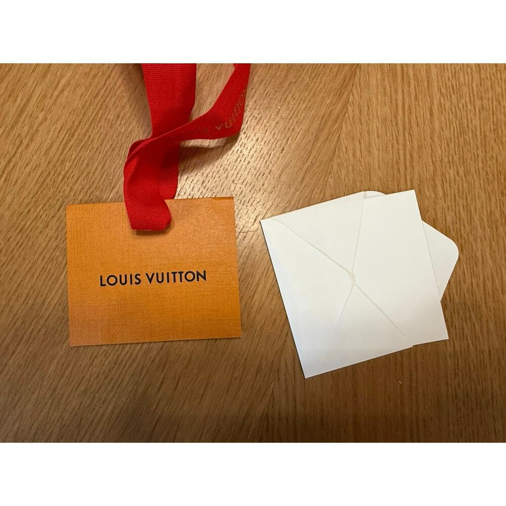 Louis Vuitton Gift Packaging - Picture 8 of 8